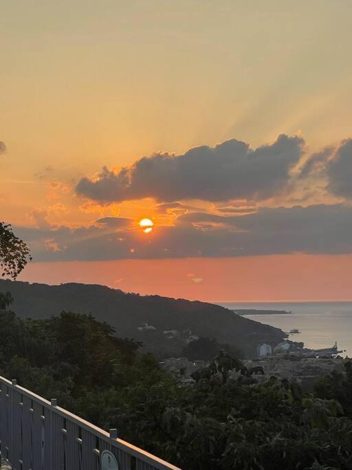 Pyramid Point Manor Ocho Rios Exterior foto
