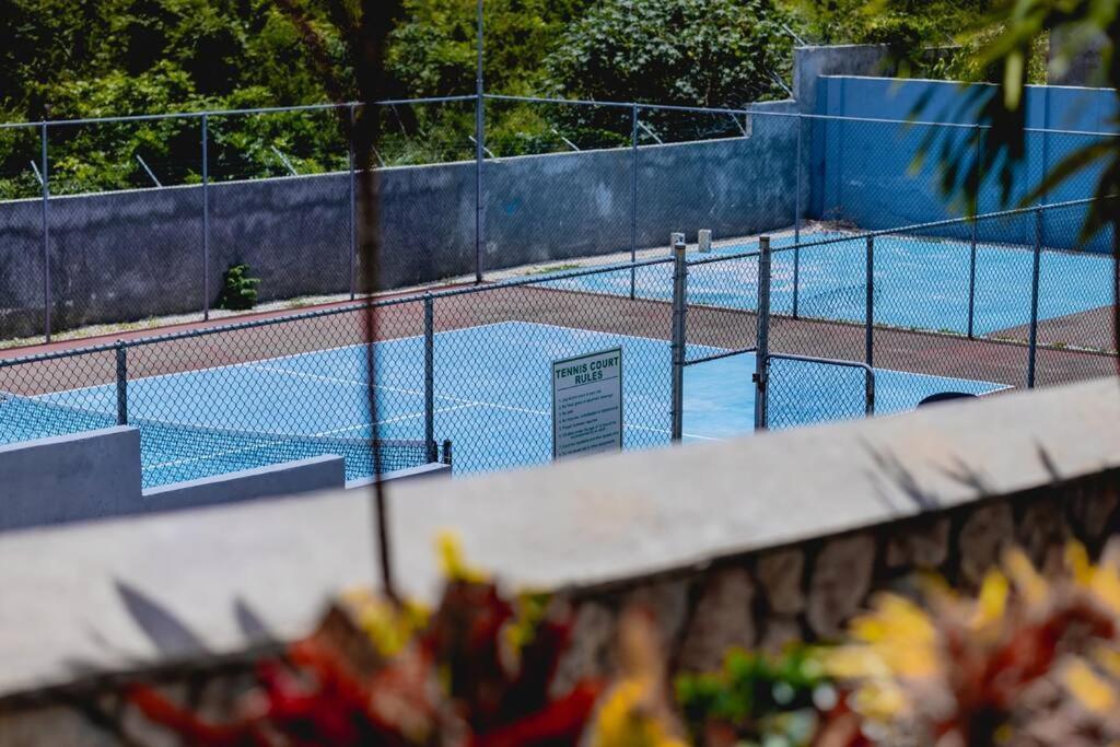 Pyramid Point Manor Ocho Rios Exterior foto